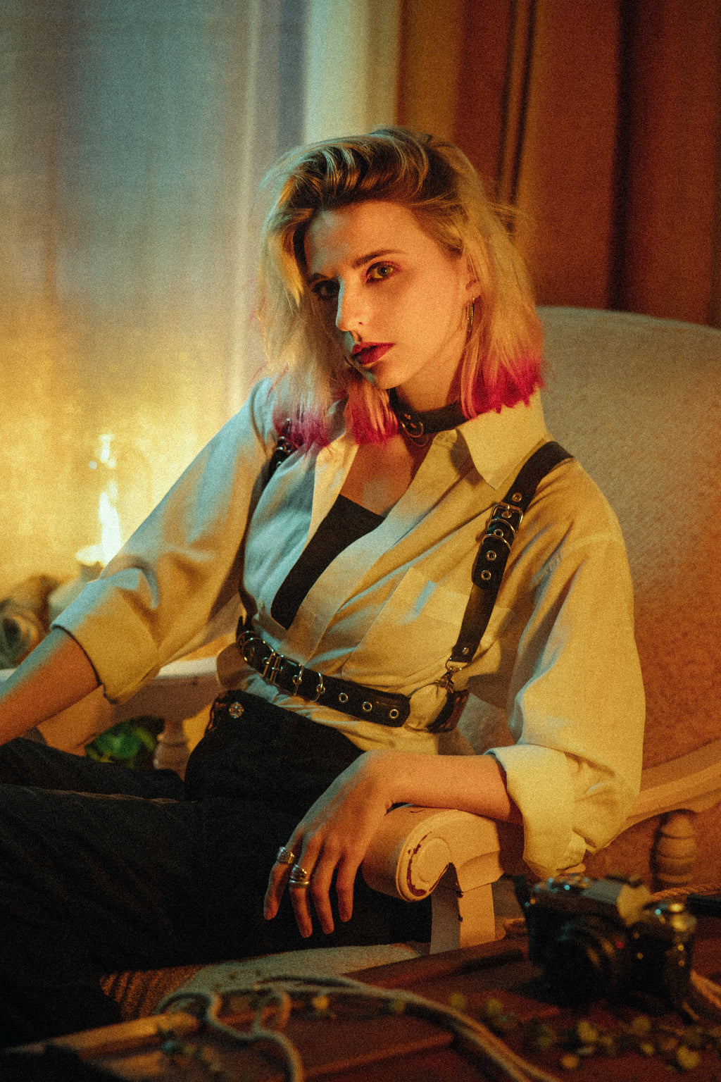 Harnais poitrine big O ring en latex unisexe