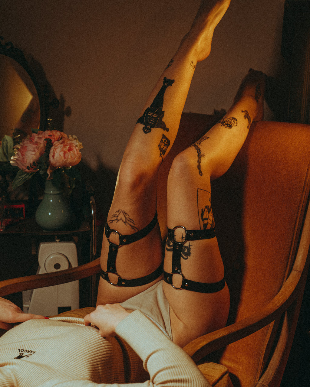 Harnais cuisse O ring en latex unisexe