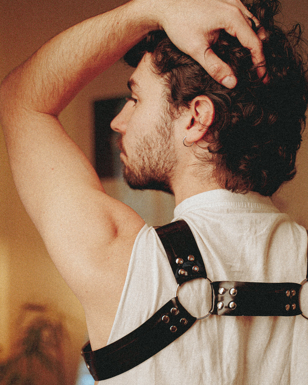 Harnais de poitrine H en latex unisexe ( bulldog )