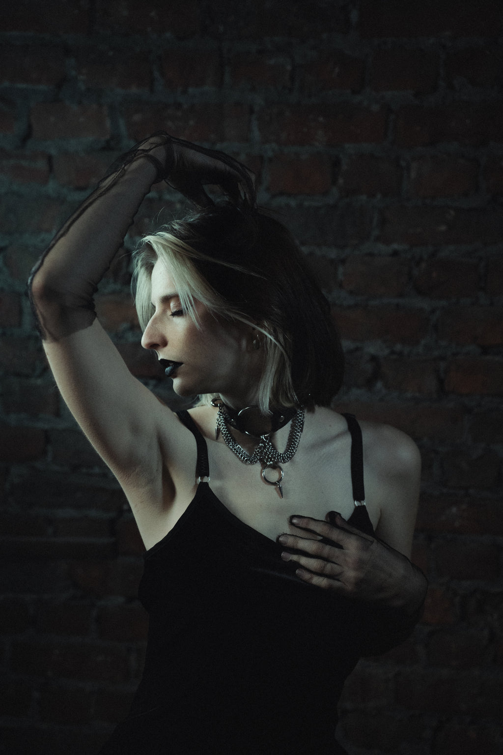 Choker collab TheCursedChains en latex unisexe