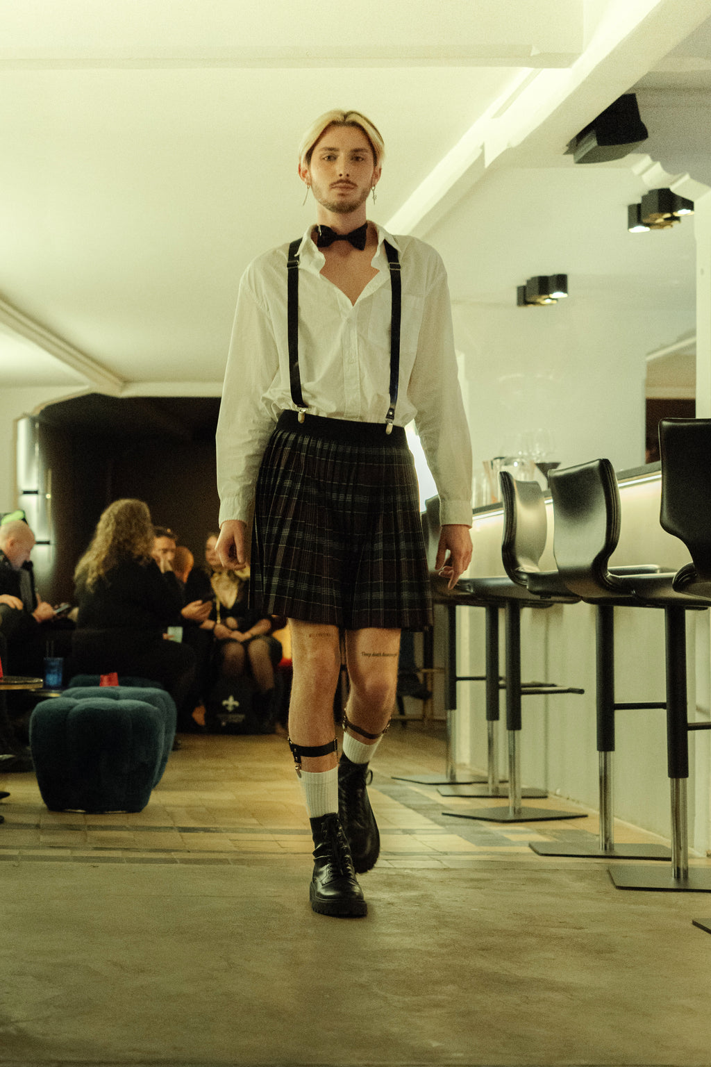 Bretelles en latex unisexe