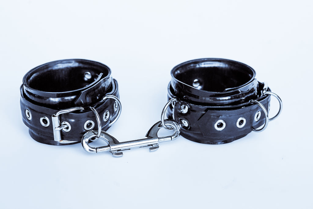 Menottes rembourrées en latex unisexe