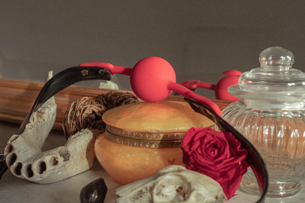 Bâillon boule en latex unisexe