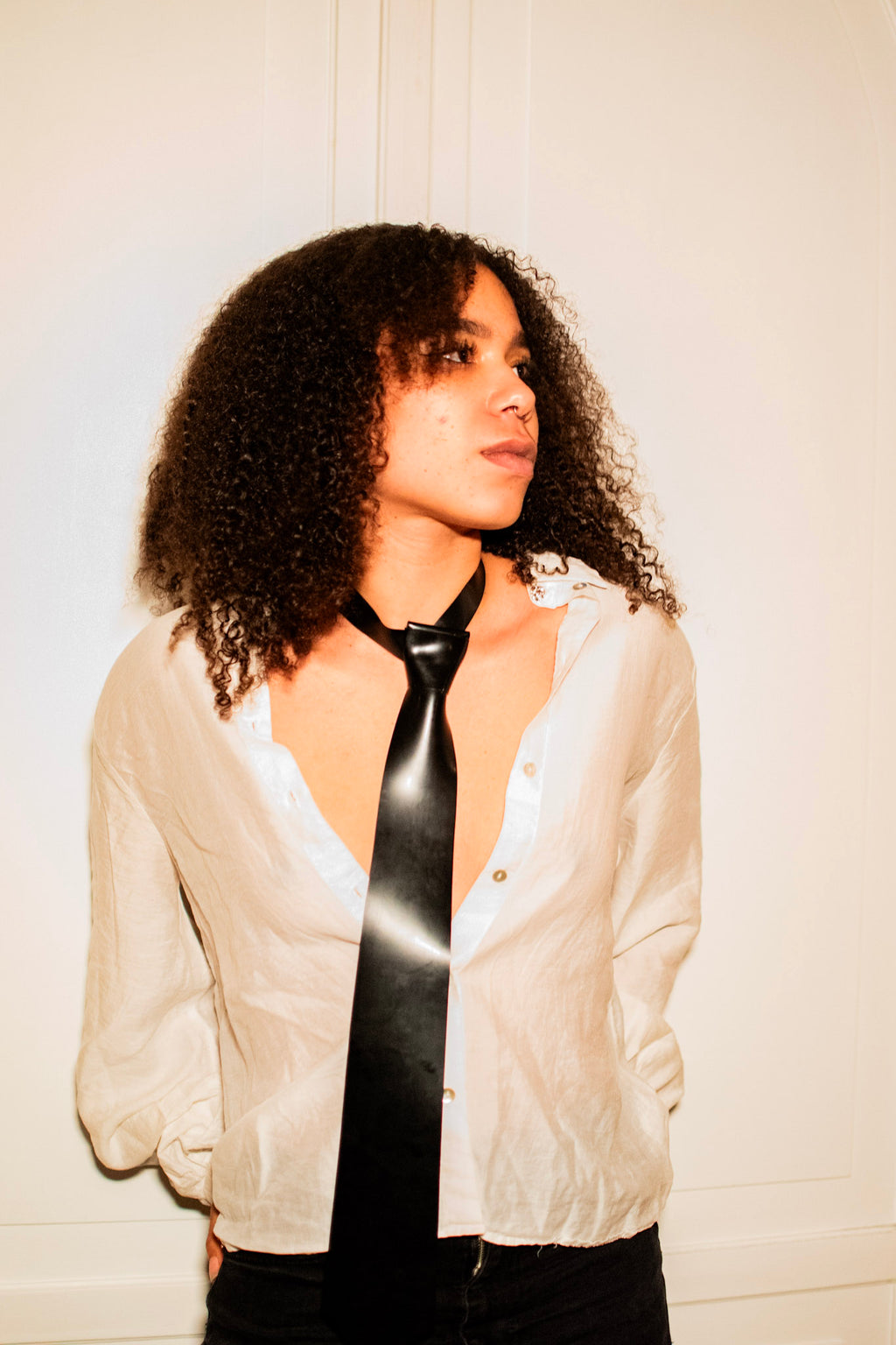 Cravate en latex unisexe