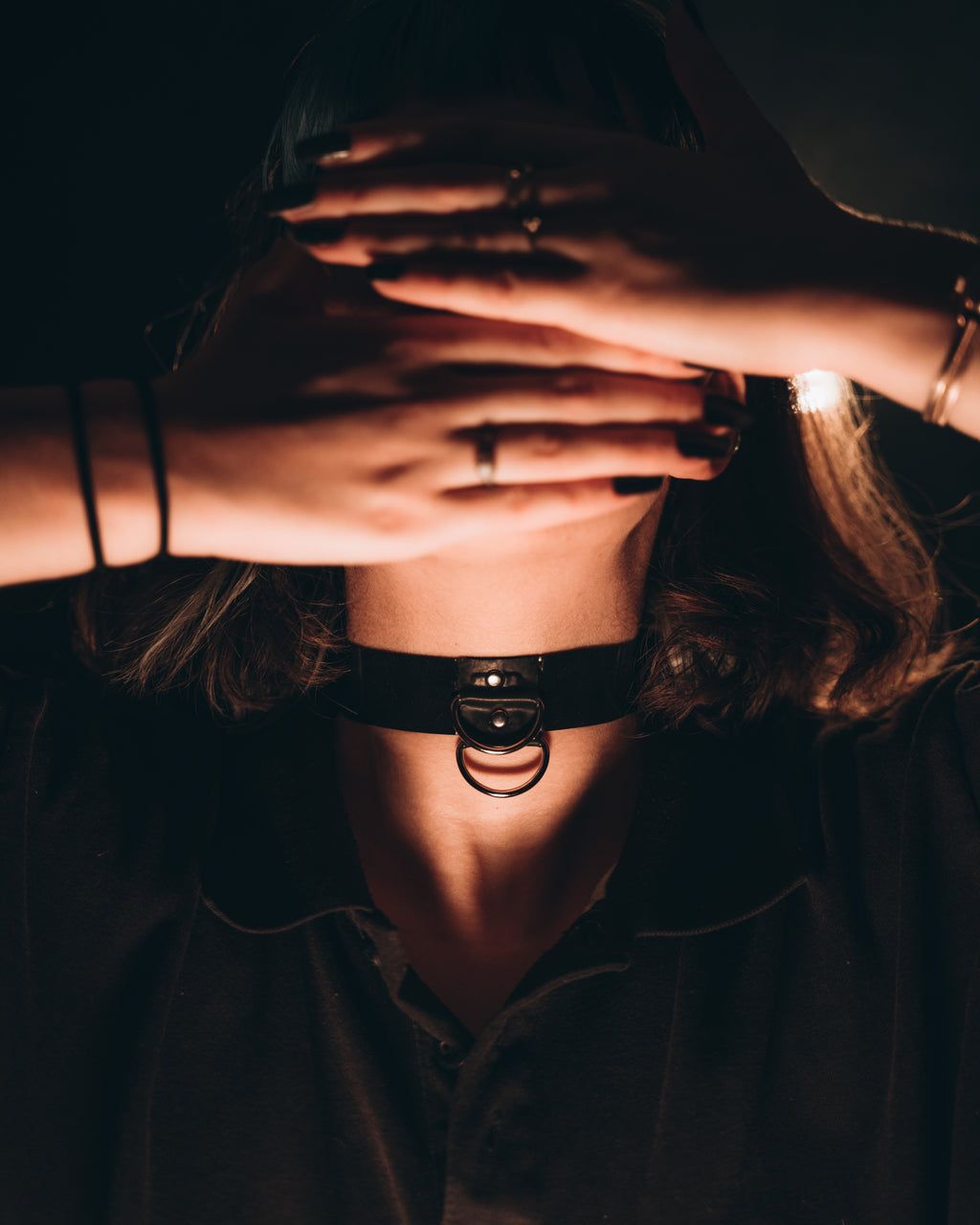 Choker 2 D ring en latex unisexe