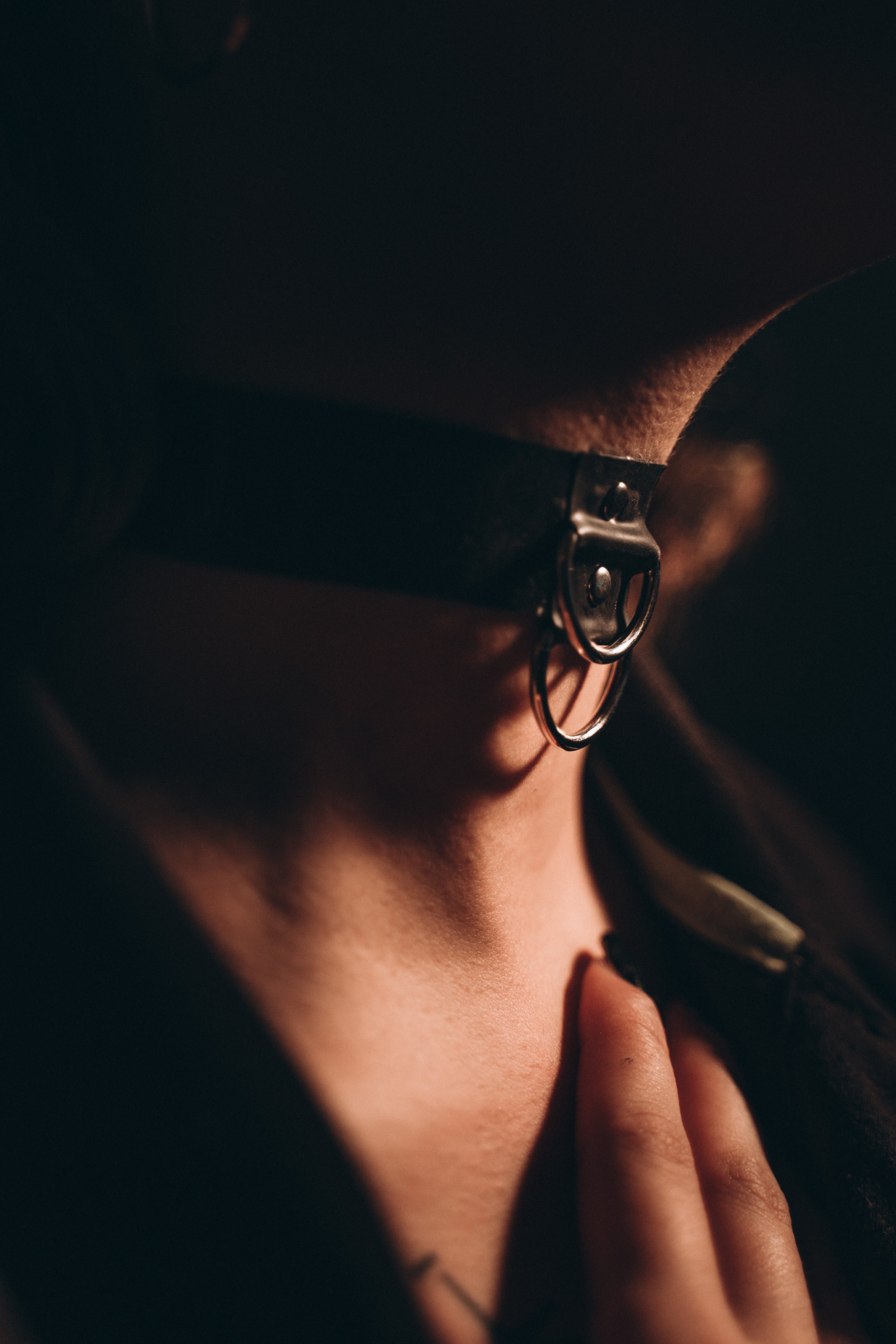 Choker 2 D ring en latex unisexe