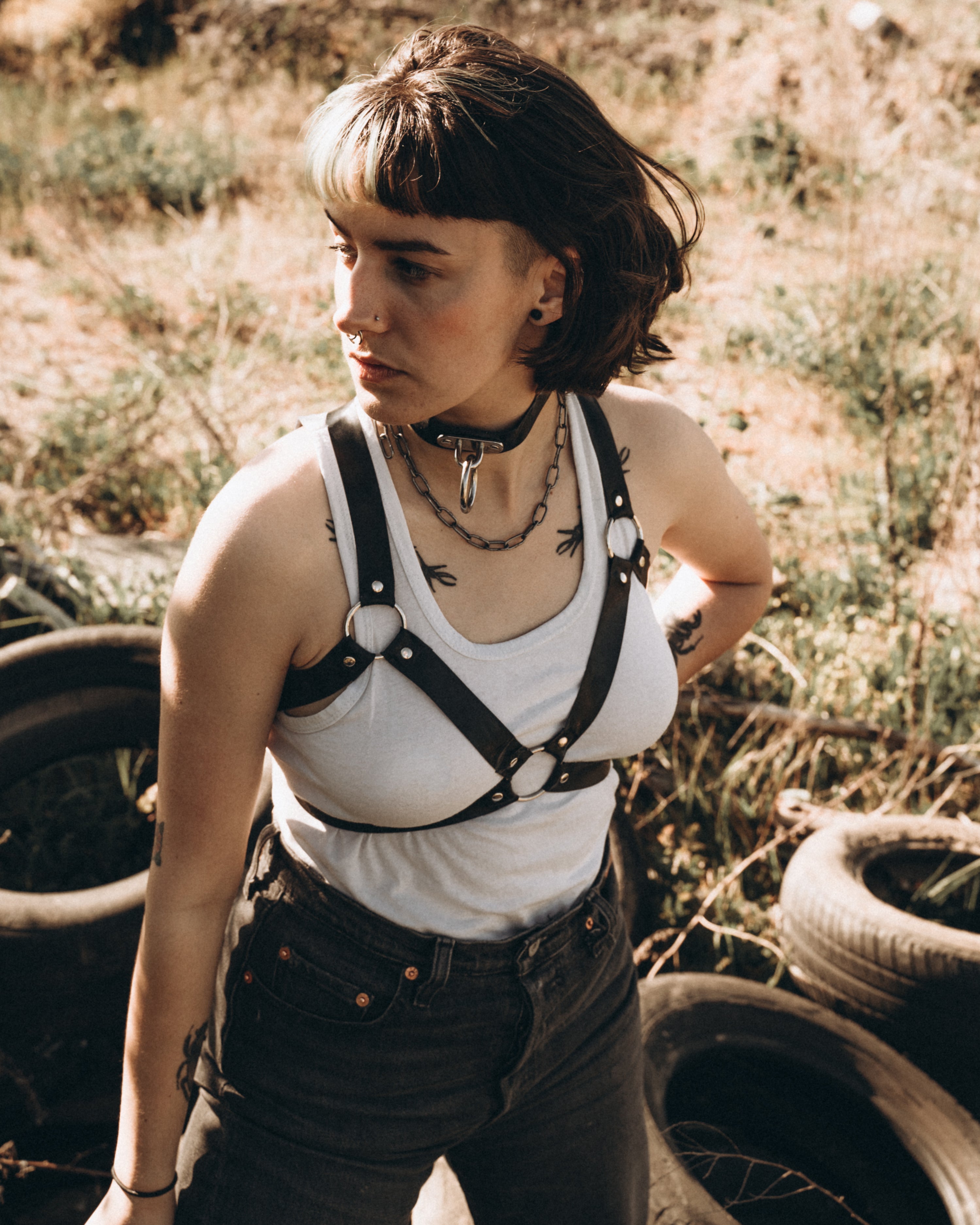 Harnais poitrine triangle en latex unisexe