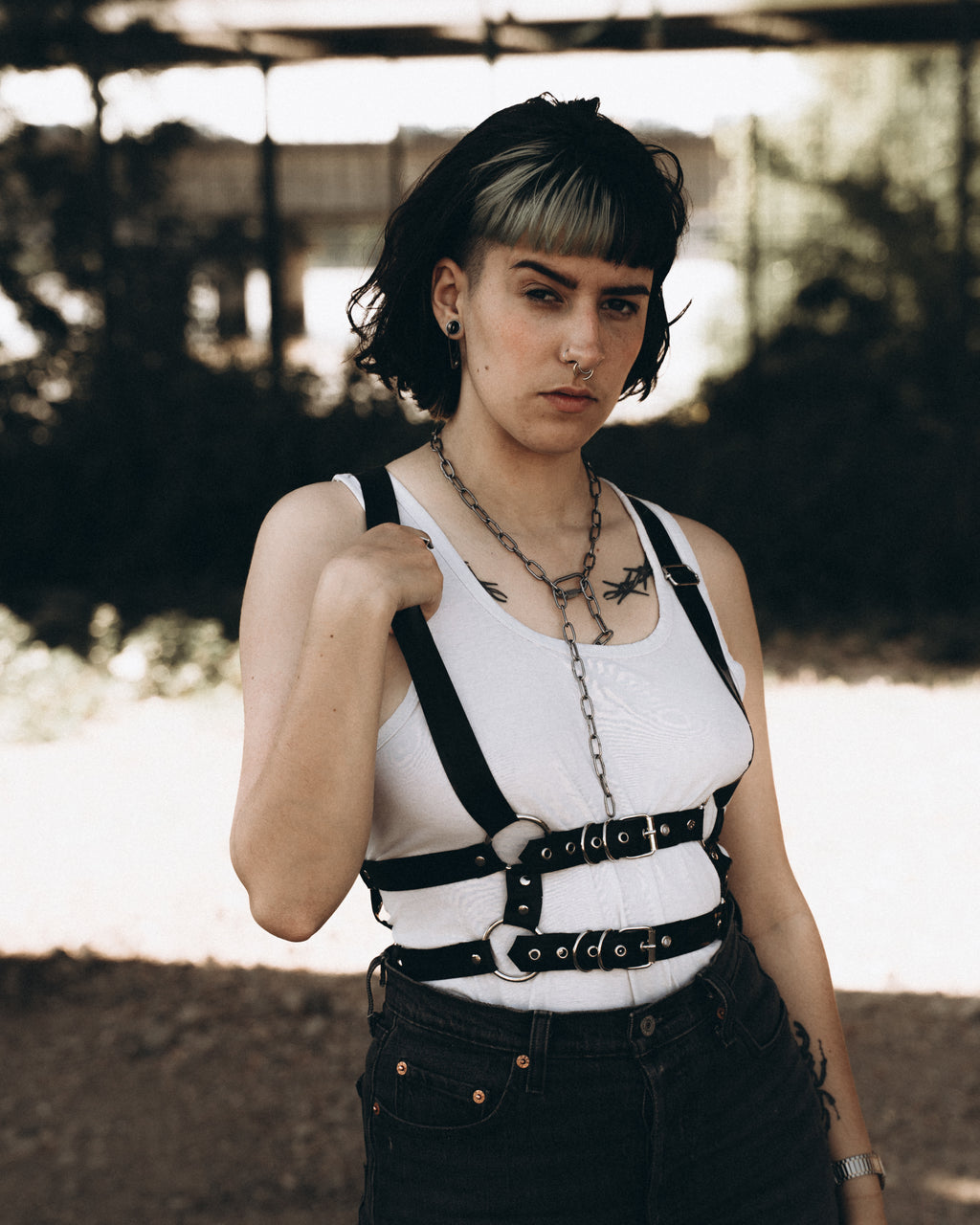 Harnais poitrine double bande en latex unisexe