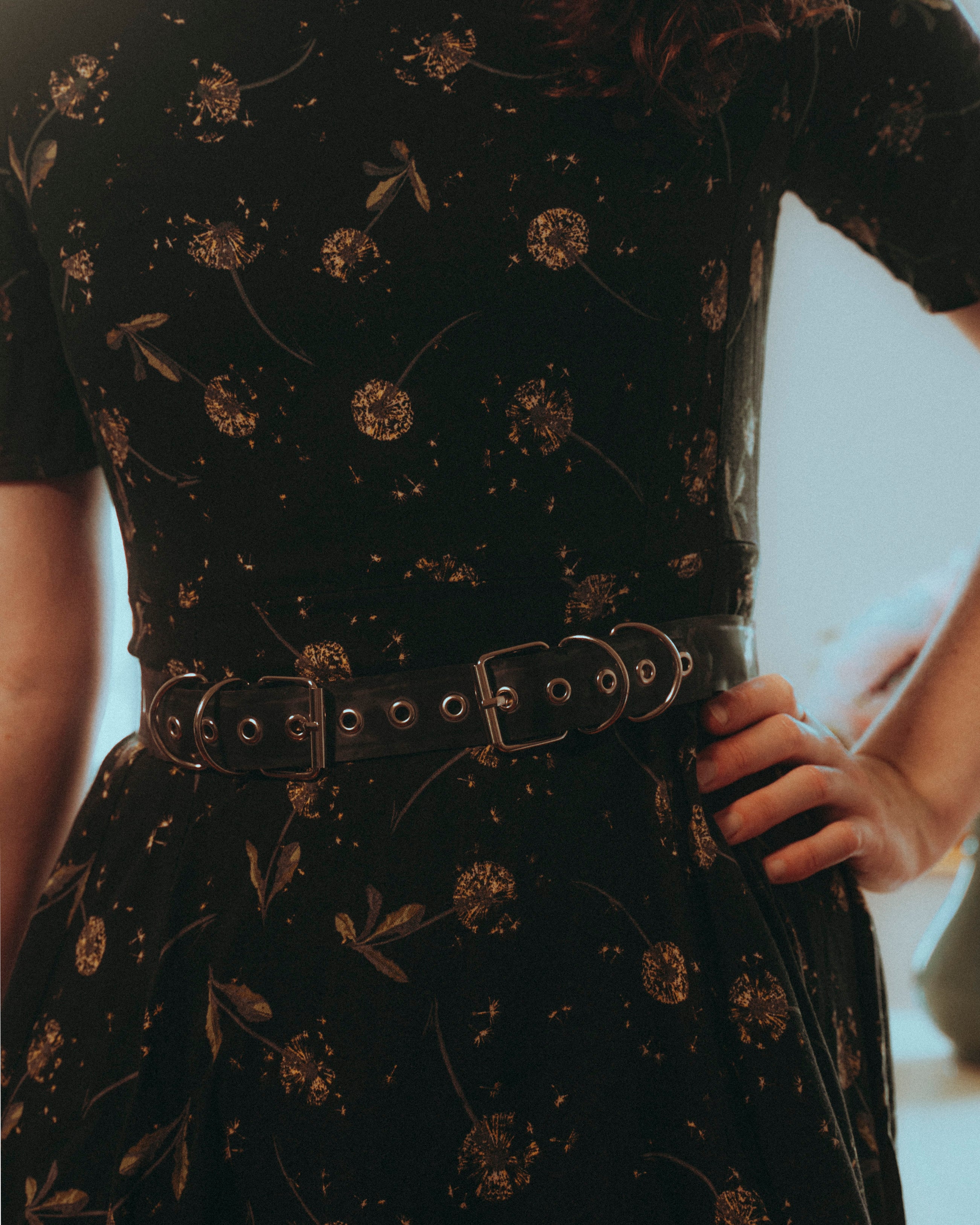 Ceinture double attache en latex unisexe